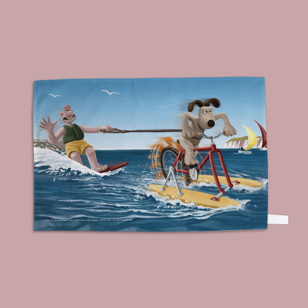Wallace and Gromit goes Water Skiing Tea Towel