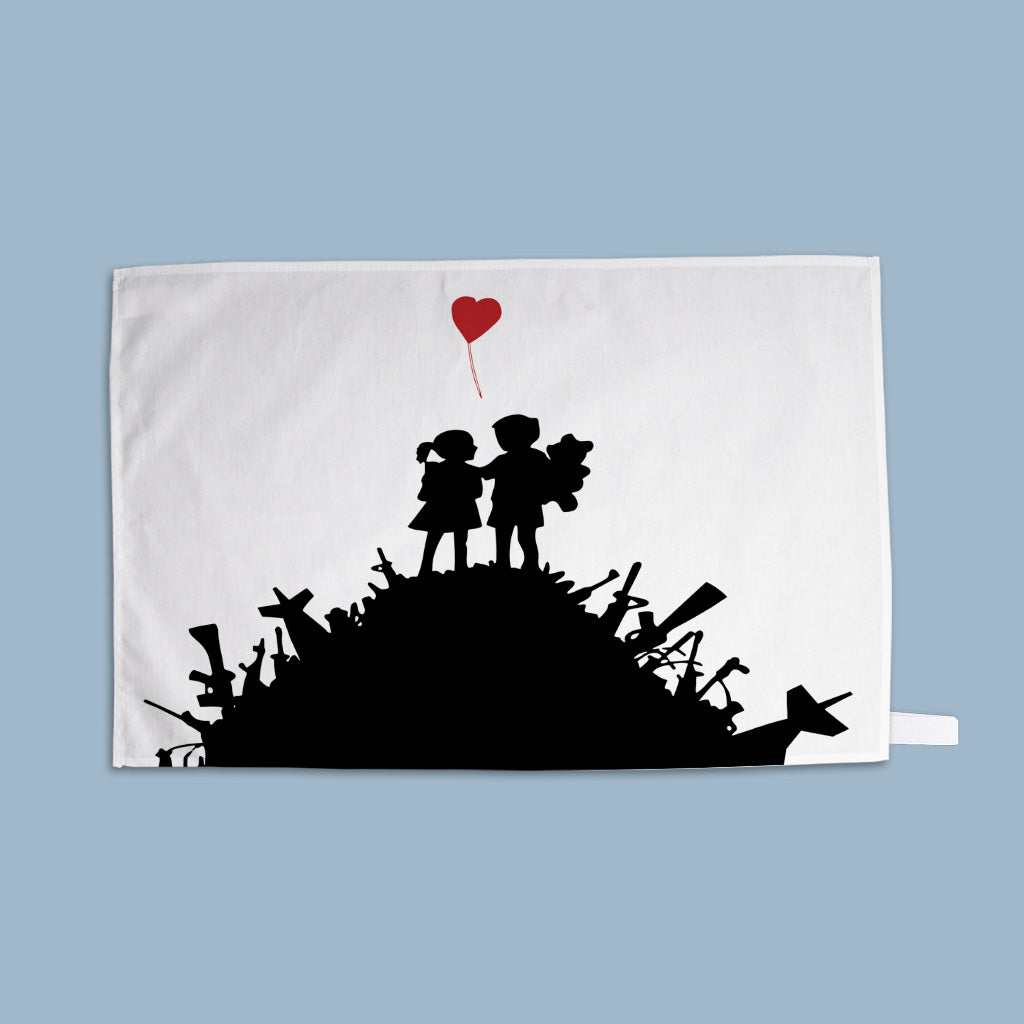 Graffiti art - Kids with heart balloon  Tea Towel