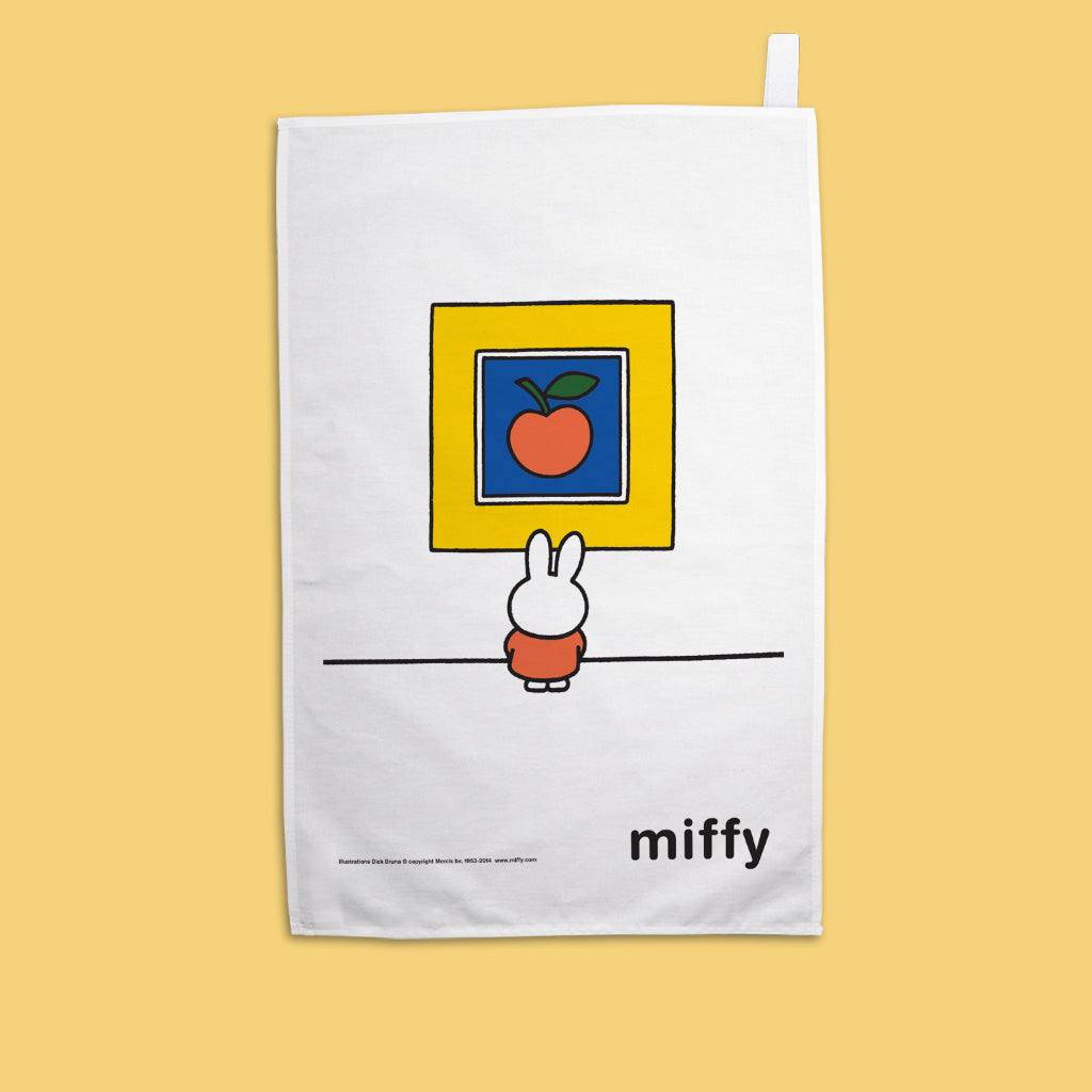 Miffy - Looking at a painitng  Tea Towel