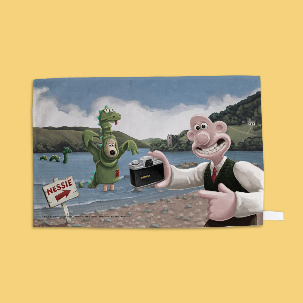 Wallace and Gromit Visit Loch Ness Tea Towel