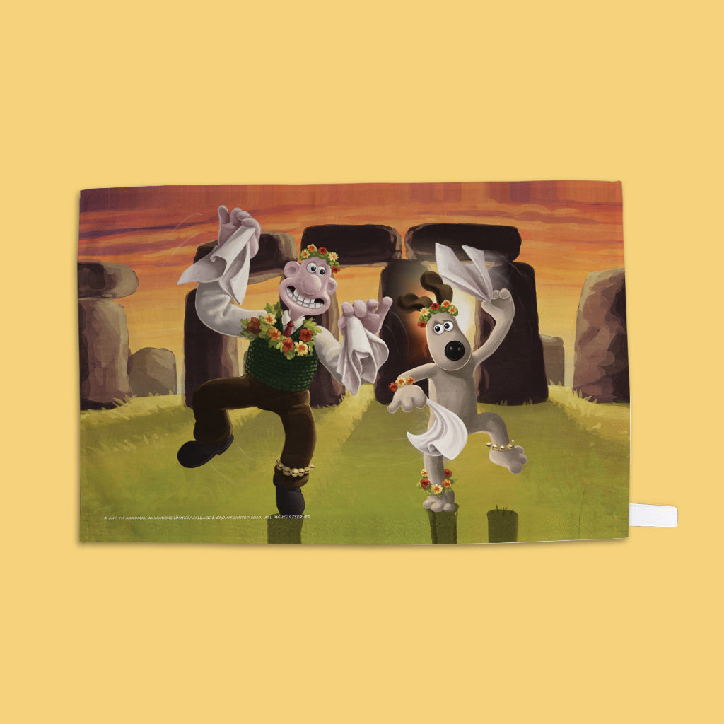 Wallace and Gromit Visit Stonehenge Tea Towel